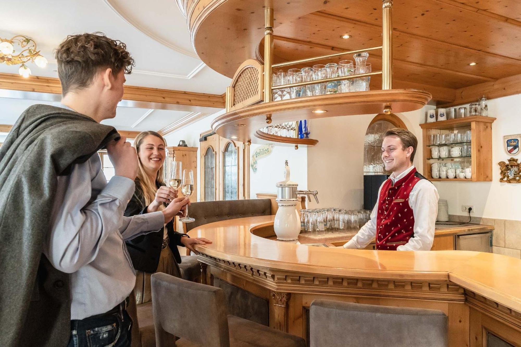 Posthotel Hofherr Konigsdorf ภายนอก รูปภาพ