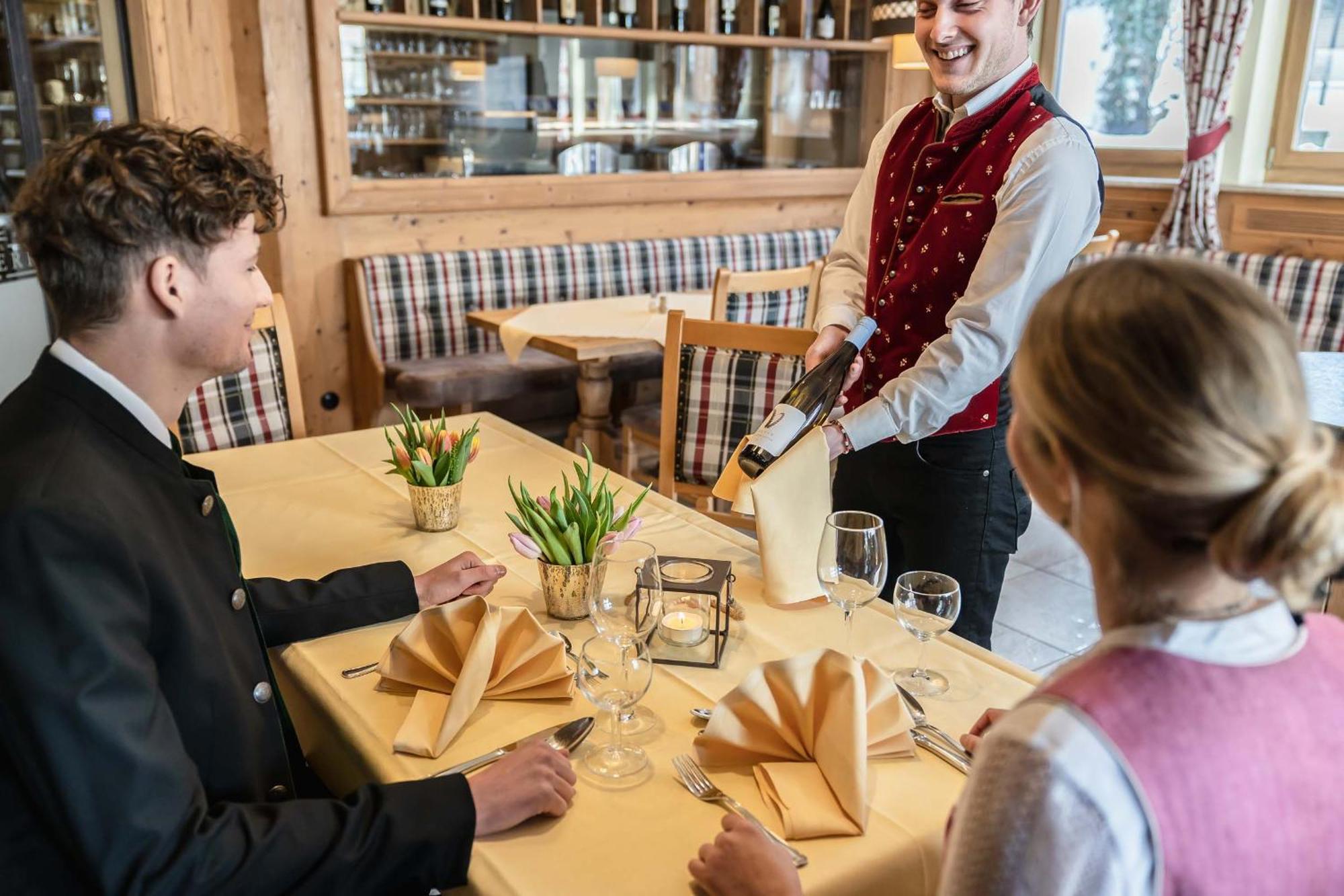 Posthotel Hofherr Konigsdorf ภายนอก รูปภาพ
