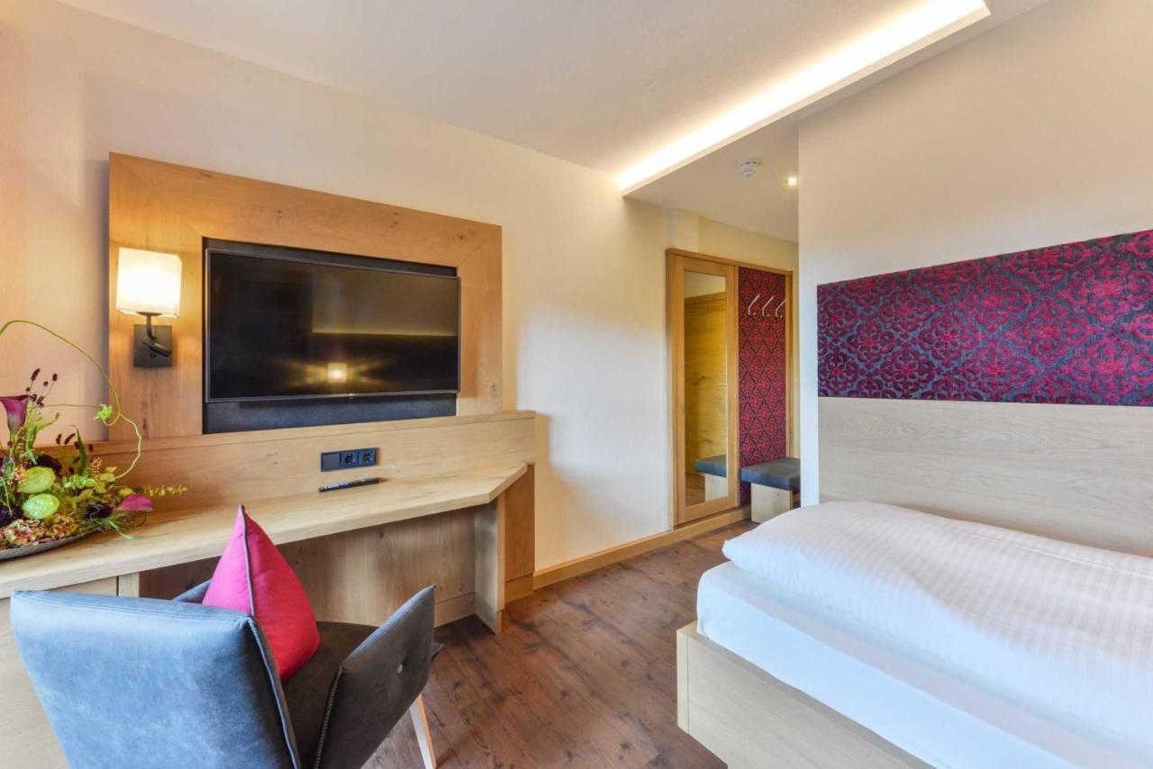 Posthotel Hofherr Konigsdorf ภายนอก รูปภาพ
