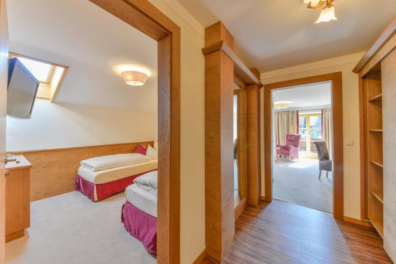 Posthotel Hofherr Konigsdorf ภายนอก รูปภาพ